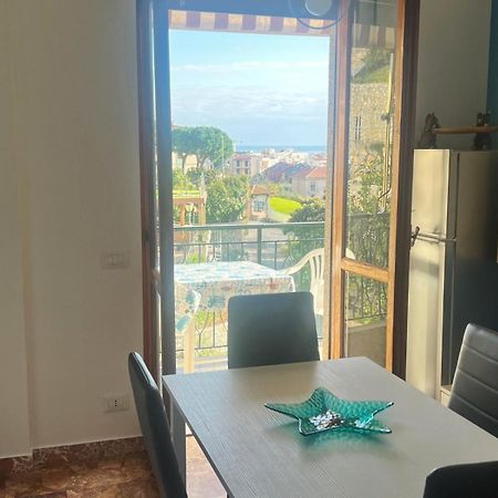 Apartment Aurora & Nicole Ideal Per Biker Con Terazza Vista Mare Parcheggio E Wi-Fi Gratuiti ピエトラ・リーグレ エクステリア 写真