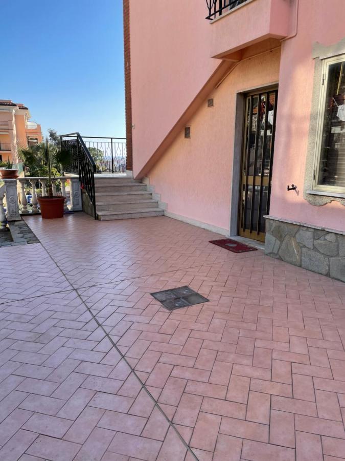 Apartment Aurora & Nicole Ideal Per Biker Con Terazza Vista Mare Parcheggio E Wi-Fi Gratuiti ピエトラ・リーグレ エクステリア 写真