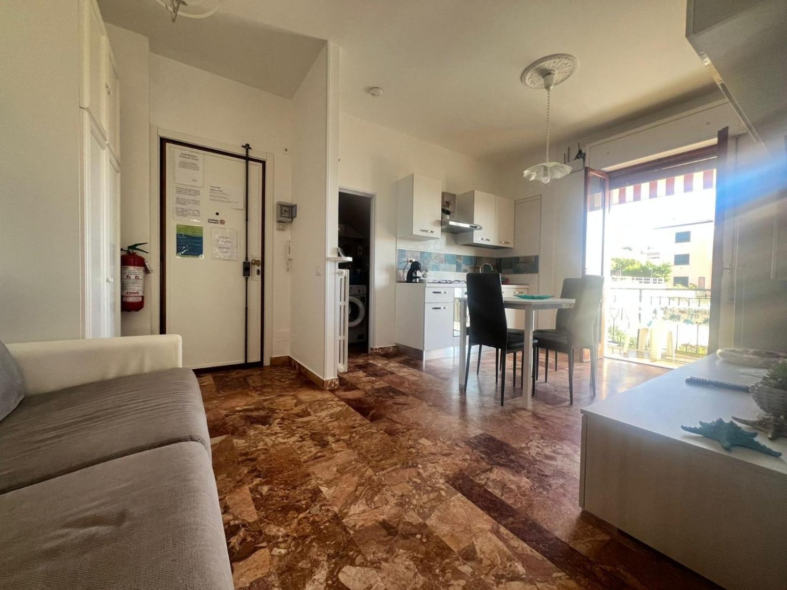 Apartment Aurora & Nicole Ideal Per Biker Con Terazza Vista Mare Parcheggio E Wi-Fi Gratuiti ピエトラ・リーグレ エクステリア 写真
