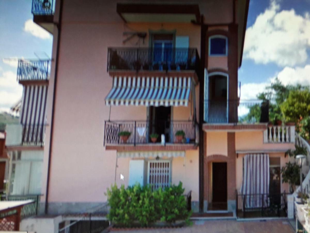 Apartment Aurora & Nicole Ideal Per Biker Con Terazza Vista Mare Parcheggio E Wi-Fi Gratuiti ピエトラ・リーグレ エクステリア 写真